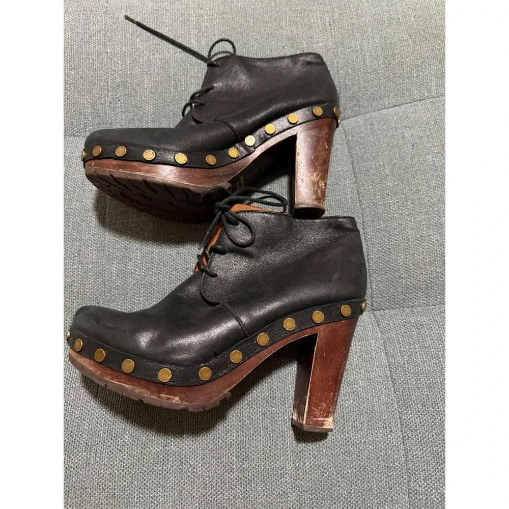 Y2K Marc by Marc Jacobs Black Leather Studded Wooden Platform Clog Ankle Boot 37